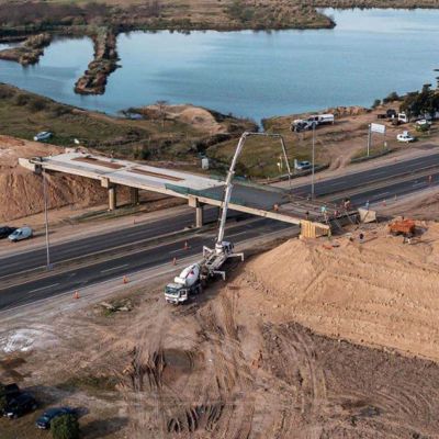 Llenado de estructura autopista Buenos Aires – La Plata